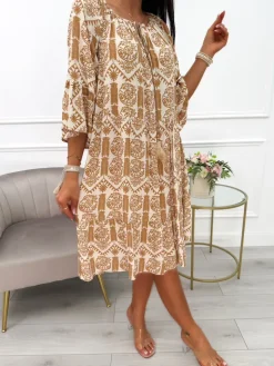 Beżowa Sukienka Oversize w Brązowy Wzór 14041-361-A|Modna Kiecka Hot