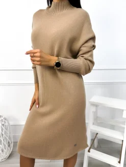 Beżowa Sweterkowa Sukienka Oversize z Półgolfem 12910-111-A|Modna Kiecka Hot