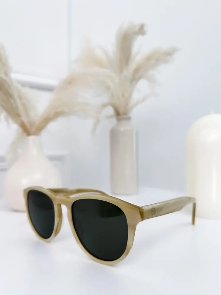 Beżowe Okulary Przeciwsłoneczne 10457-334-A|Modna Kiecka Discount