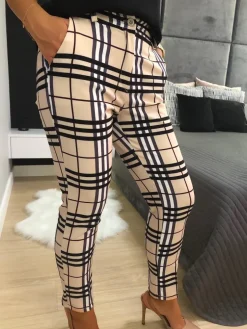 Beżowe Spodnie w Kratę 11495-275-A|Modna Kiecka Fashion