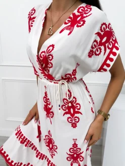 Biała Sukienka w Czerwony Wzór z Paseczkiem 12553-509-A|Modna Kiecka Fashion