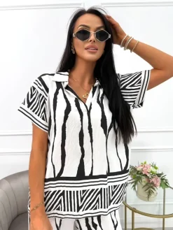 Biało-Czarna Bluzka z Kołnierzykiem i Dekoltem V 14078-508-B|Modna Kiecka Fashion