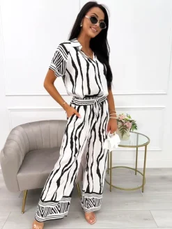 Biało-Czarna Bluzka z Kołnierzykiem i Dekoltem V 14078-508-B|Modna Kiecka Fashion