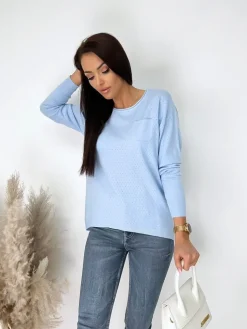Błękitny Sweterek z Ozdobną Kieszonką 9540-521-B|Modna Kiecka Outlet