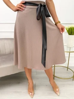 Brązowa Prążkowana Spódnica 13601-24-D|Modna Kiecka Fashion