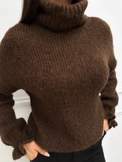 Brązowy Sweterek z Golfem i Ozdobnym Rękawem 13345-160-C|Modna Kiecka Fashion