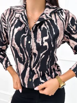 Czarna Koszula z Motywem Zwierzęcym 12656-95-B|Modna Kiecka Fashion
