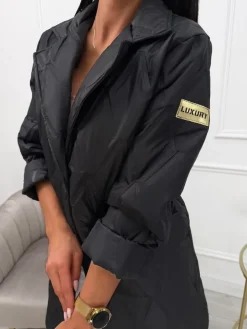 Czarna Kurtka z Ozdobnymi Guzikami i Kieszeniami 13775-170-B|Modna Kiecka Outlet