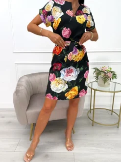 Czarna Sukienka w Kwiaty z Paskiem 14060-515-Q|Modna Kiecka Outlet