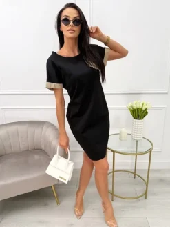 Czarna Sukienka z Połyskującą Ozdobą 13724-224-B|Modna Kiecka Fashion