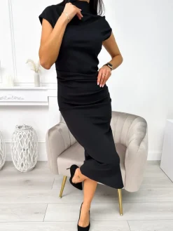 Czarna Sukienka ze Stójką 11211-310-Q|Modna Kiecka Hot