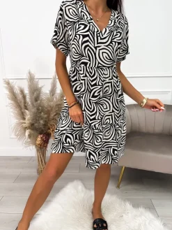 Czarno-Kremowa Sukienka Oversize 10329-116-A|Modna Kiecka New