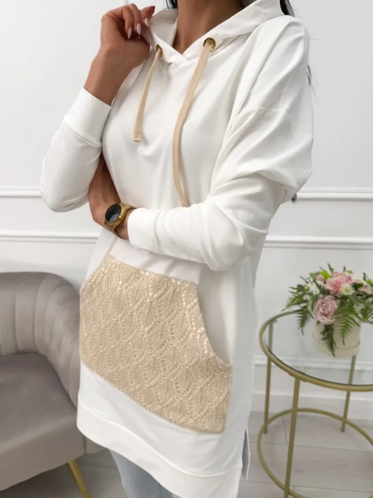 Kremowa Bluza z Kapturem i Ozdobną Kieszenią 13550-120-B|Modna Kiecka Hot