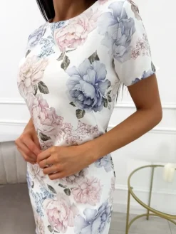 Kremowa Sukienka w Beżowo-Niebieskie Kwiaty z Kieszeniami 13804-215-B|Modna Kiecka Outlet