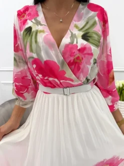 Kremowo-Różowa Sukienka w Kwiaty z Plisowanym Dołem 13855-111-C|Modna Kiecka Fashion