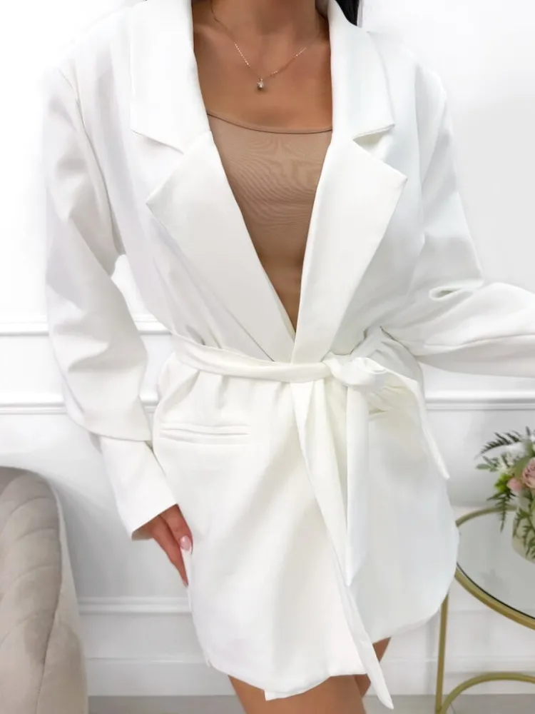 Kremowy Komplet Marynarka Oversize + Spódnico-Spodenki 13568-191-E|Modna Kiecka Fashion