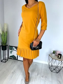 Musztardowa Sukienka z Plisowaną Falbanką 11390-416-H|Modna Kiecka Online