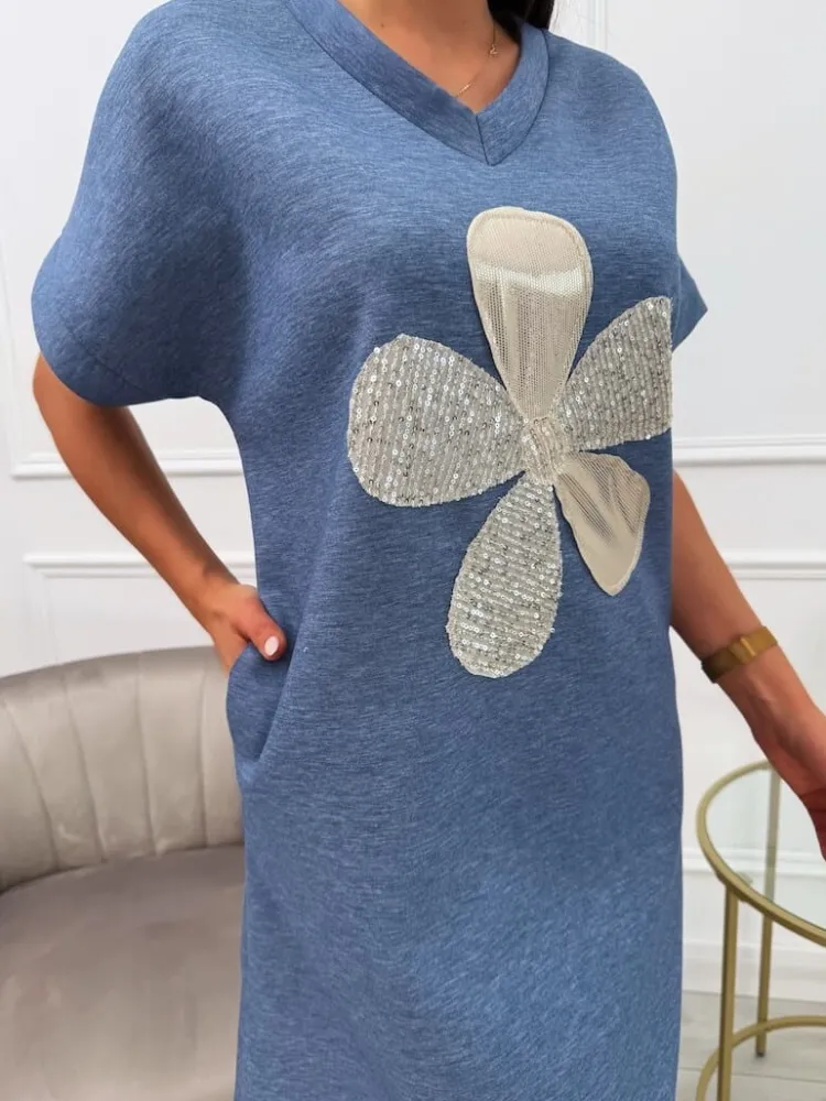 Niebieska Sukienka z Aplikacją i Kieszeniami 13768-201-C|Modna Kiecka Discount