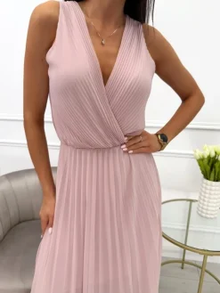 Pudrowa Plisowana Sukienka z Kopertowym Dekoltem  13869-500-D|Modna Kiecka Fashion