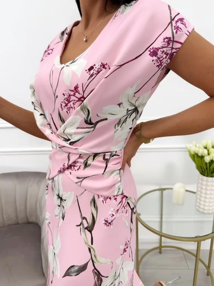 Pudrowa Sukienka w Kwiaty z Dekoltem V 13796-185-D|Modna Kiecka Sale