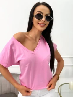 Pudrowy T-shirt z Dekoltem V 13669-140-F|Modna Kiecka Best