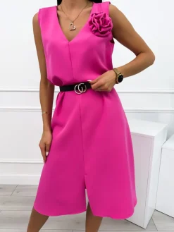 Różowa Sukienka z Broszką i Paskiem 12313-301-D|Modna Kiecka Discount