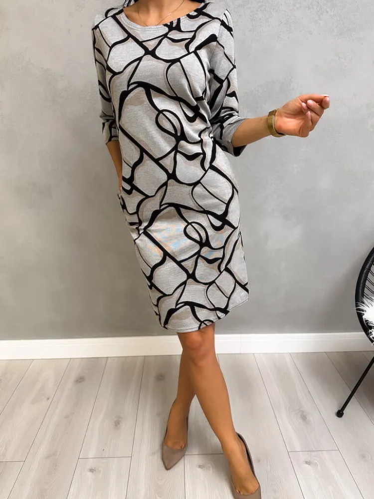 Szara Sukienka w Czarno-Beżowy Wzór 13098-202-Q|Modna Kiecka New
