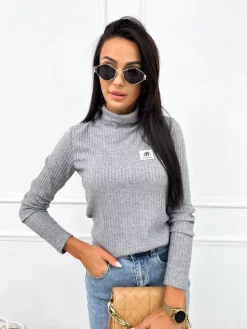 Szary Sweterkowy Golf z Naszywką 12641-06-D|Modna Kiecka Sale